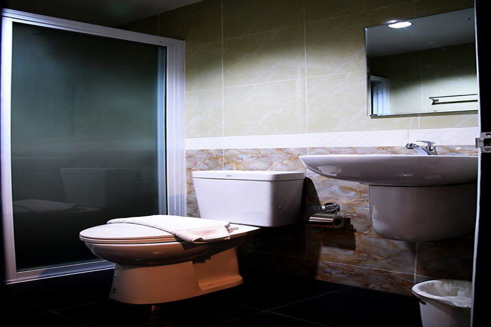 Thung Song Metro Hotel & Spa מראה חיצוני תמונה